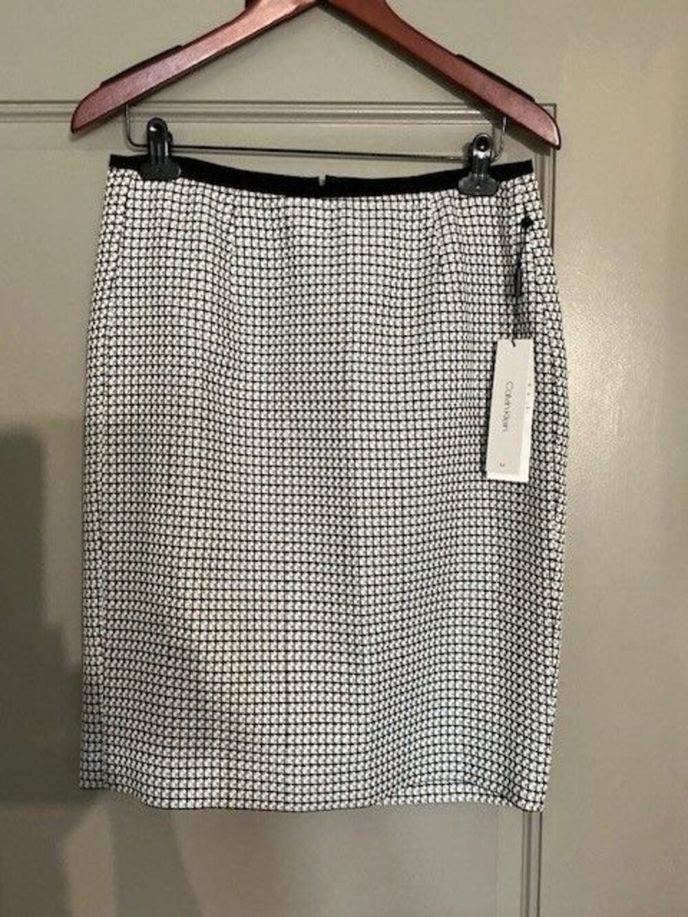 Calvin Klein Black/White Houndstooth Pencil Skirt Sz 6, Fully Lined, Vented NWT - Picture 2 of 8